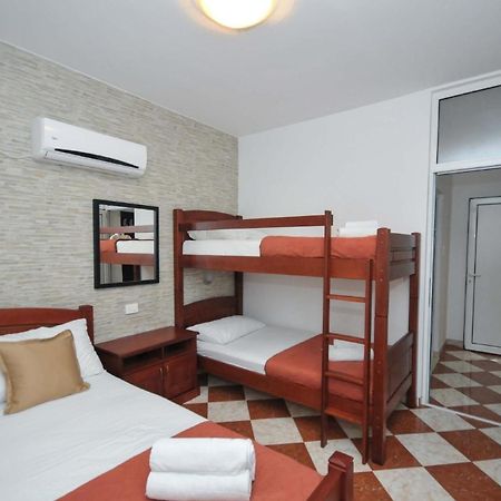 Ferienwohnung Fuer 4 Personen Ca 55 M In Budva, Adriakueste Montenegro Kueste Um Budva Exterior photo