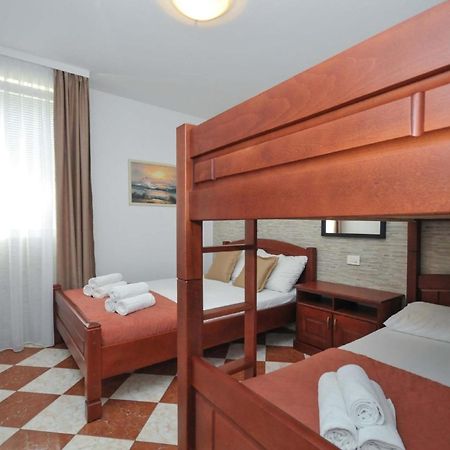 Ferienwohnung Fuer 4 Personen Ca 55 M In Budva, Adriakueste Montenegro Kueste Um Budva Exterior photo