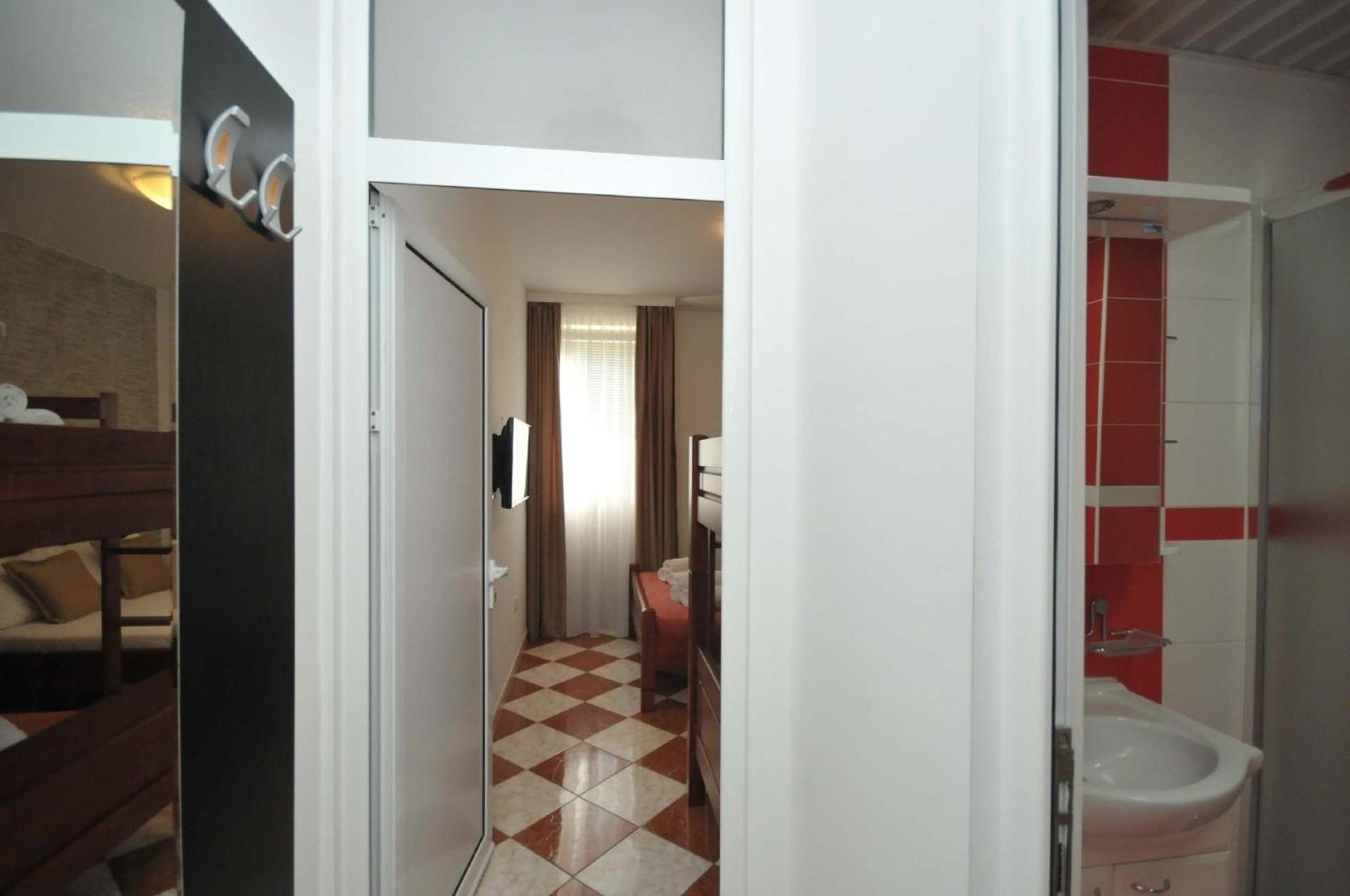 Ferienwohnung Fuer 4 Personen Ca 55 M In Budva, Adriakueste Montenegro Kueste Um Budva Exterior photo